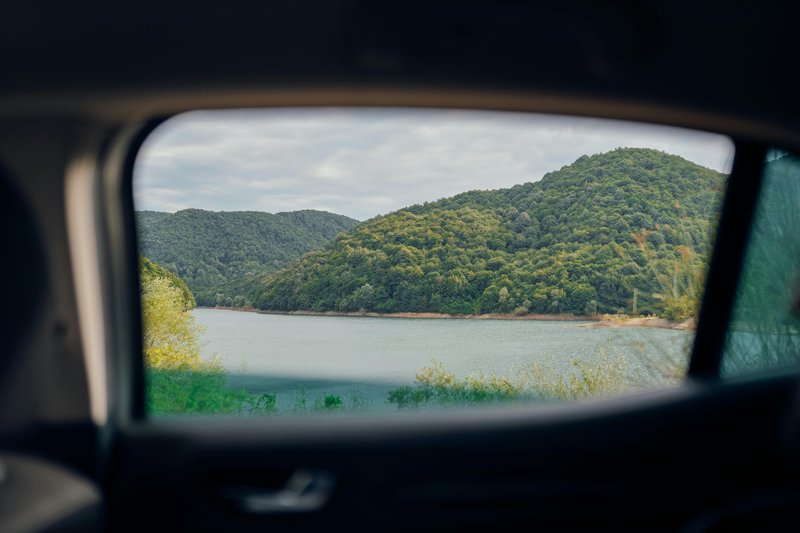高铁旅行充电场景